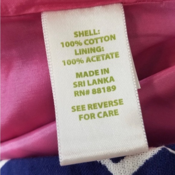 Lilly Pulitzer lined skirt. Size 8. EUC. No visible marks or tears. Blue & white - Picture 4 of 5